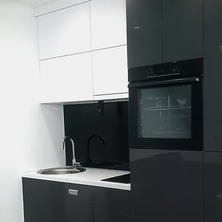Apartment Square Five