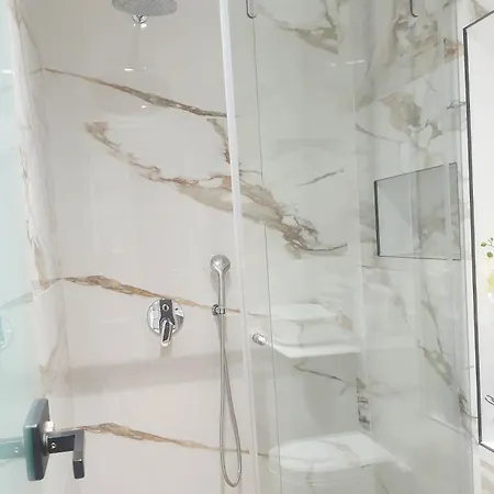Square Five Apartment Belgrade